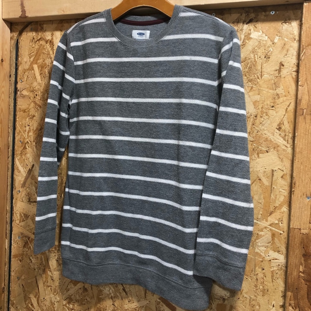 EUC! Old Navy Crewneck Sweater